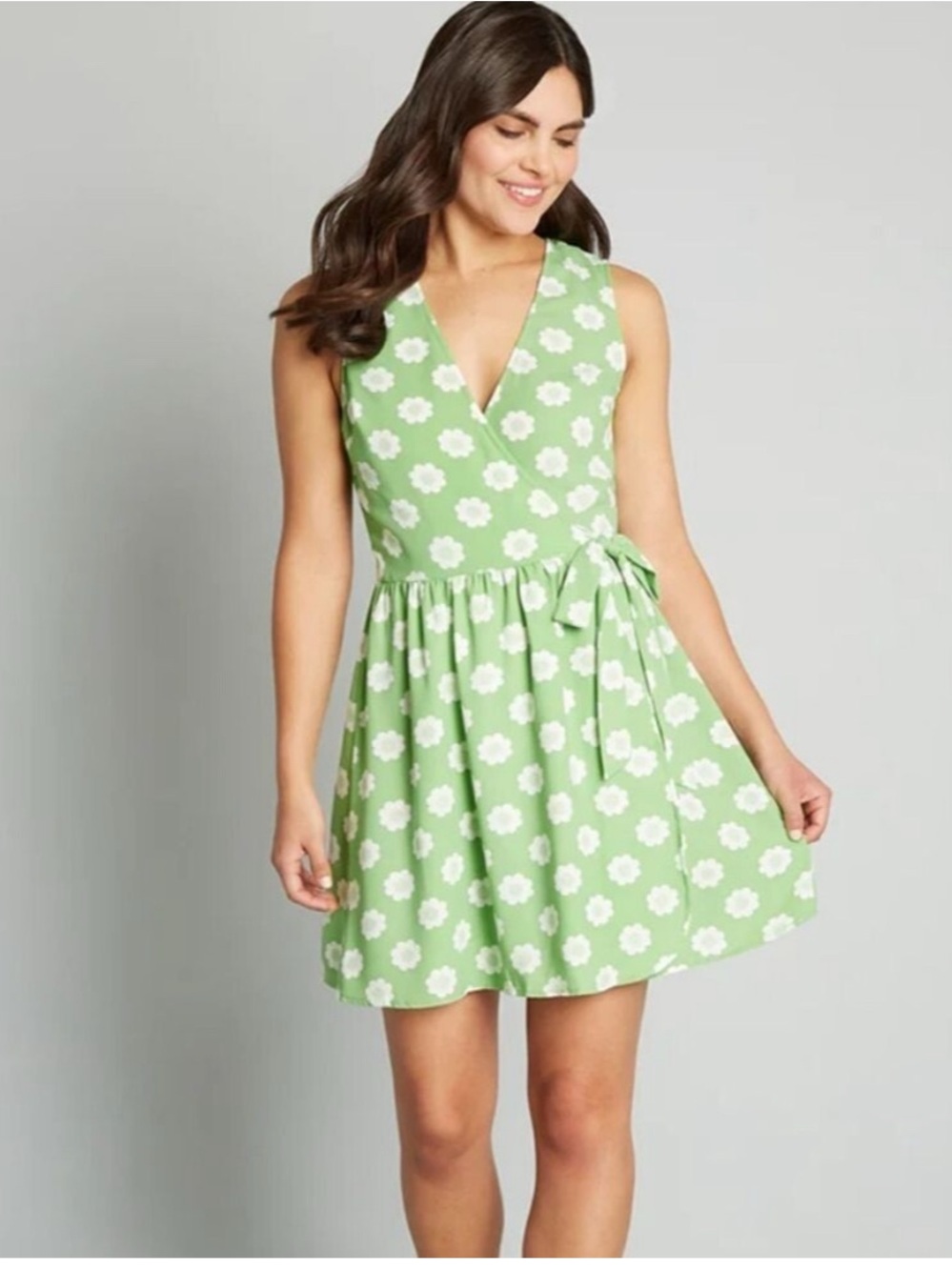 ModCloth Pose Without Saying Daisy Wrap Dress Green White Floral Retro  L
